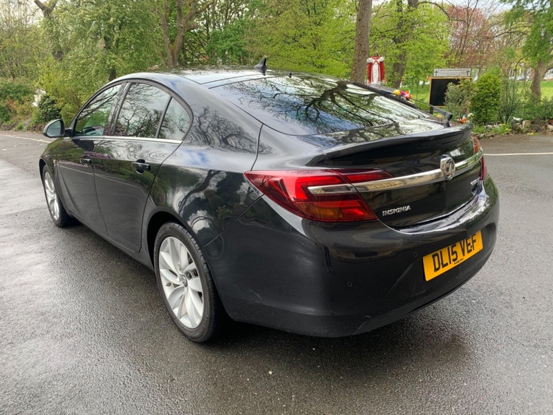 VAUXHALL INSIGNIA