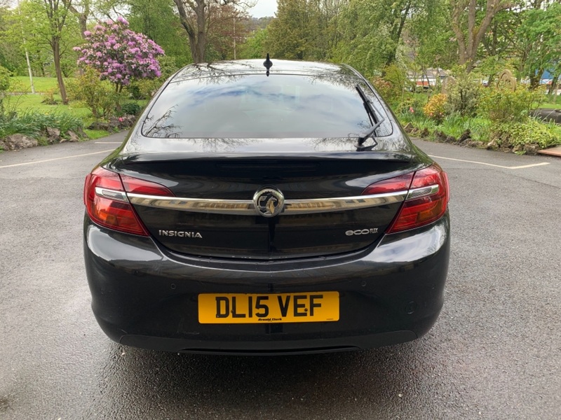 VAUXHALL INSIGNIA