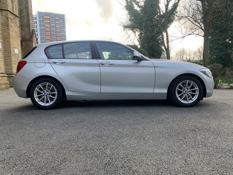 BMW 1 SERIES