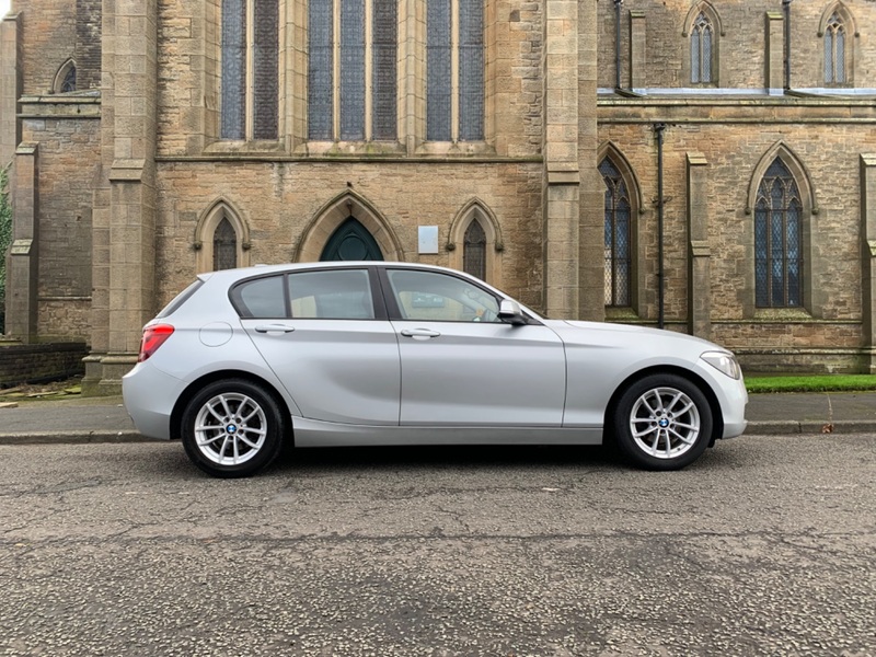 BMW 1 SERIES