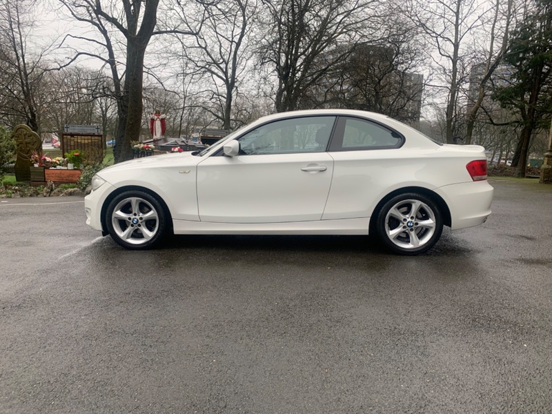 BMW 1 SERIES