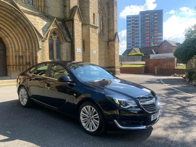 VAUXHALL INSIGNIA