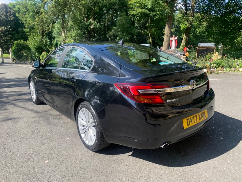 VAUXHALL INSIGNIA