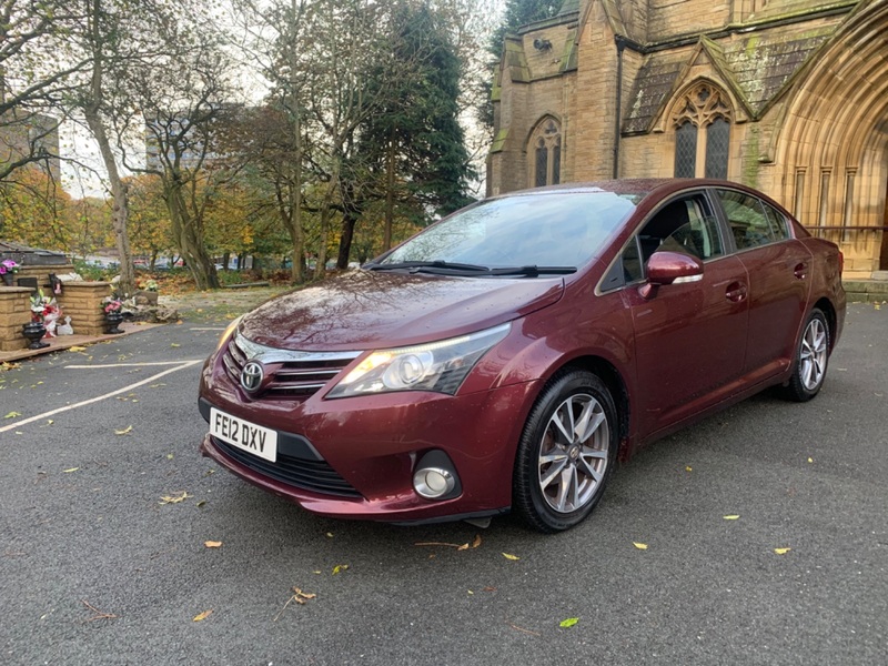 TOYOTA AVENSIS