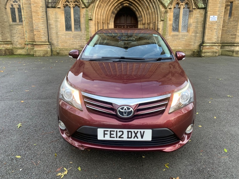 TOYOTA AVENSIS