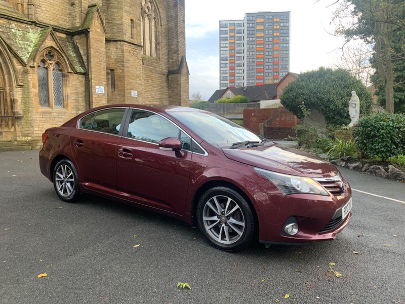 TOYOTA AVENSIS